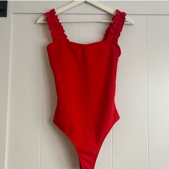 Red Ruffle Bodysuit size Small - Picture 1 of 2